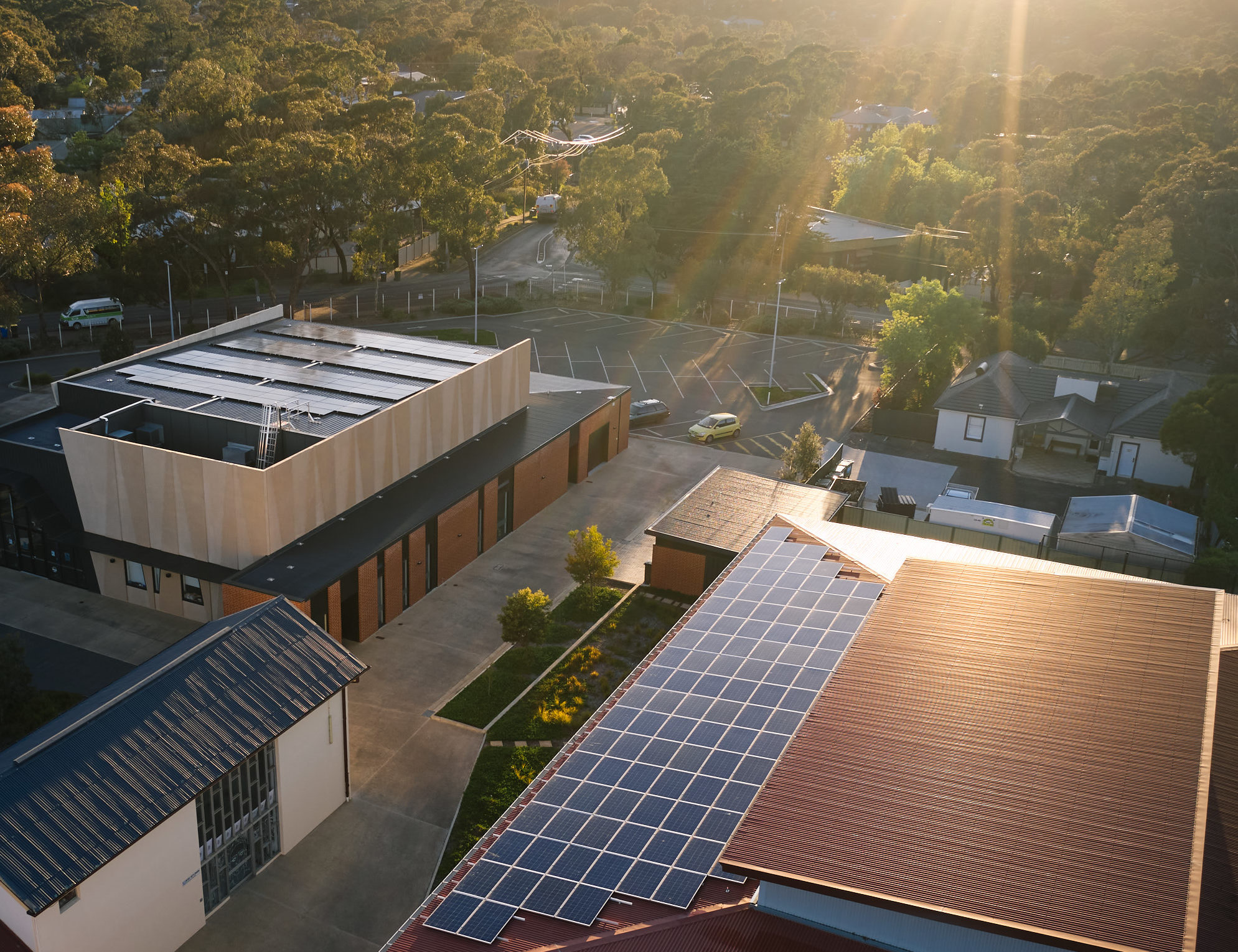 Clean energy sources for residential and commercial
(Image credits: zenenergy.com.au)